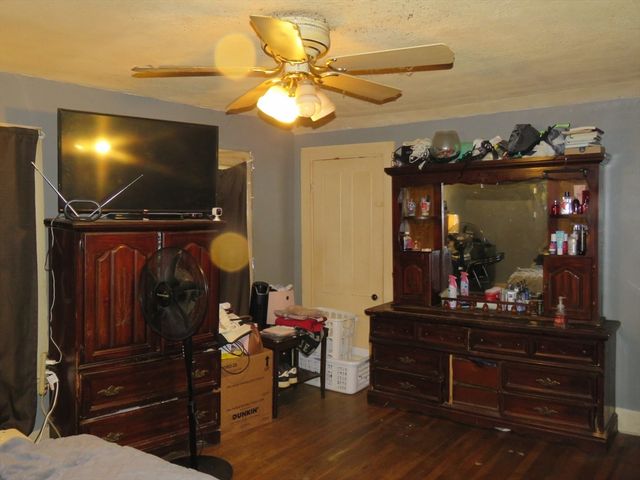 12 Norton St, Boston, MA 02136