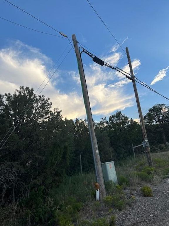 Image 5 of property listing at Lucas Road, Edgewood, NM 87015