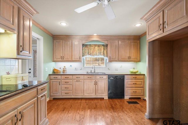 406 Hideaway Lane Central, Hideaway, TX 75771