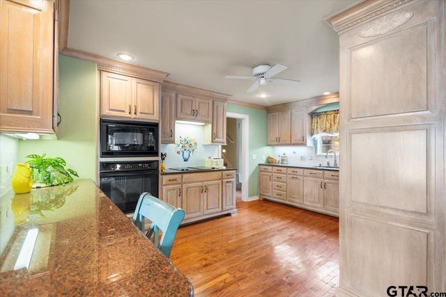 406 Hideaway Lane Central, Hideaway, TX 75771