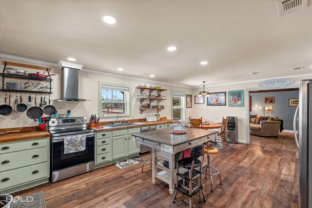 11365 Sparks Davis Road, Keithville, LA 71047