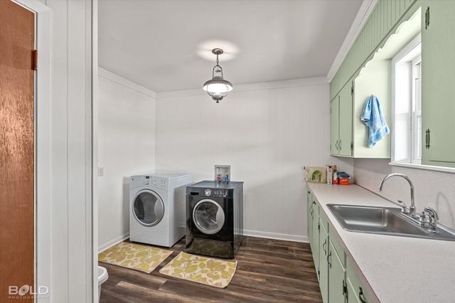 11365 Sparks Davis Road, Keithville, LA 71047