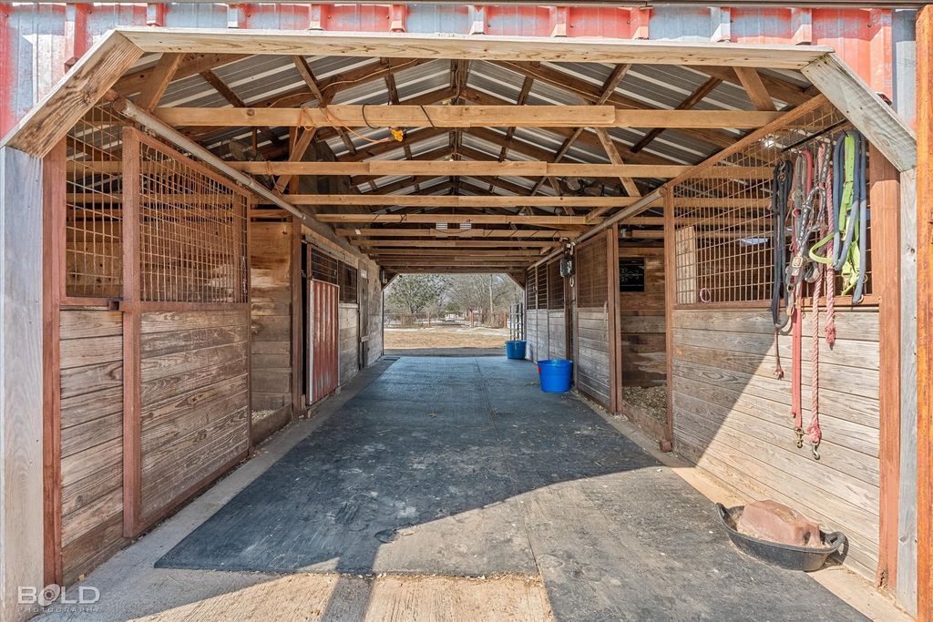 11365 Sparks Davis Road, Keithville, LA 71047