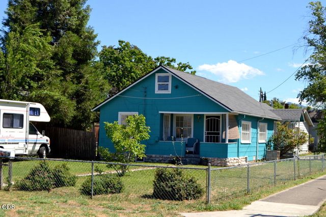 317 W Clark Street, Medford, OR 97501