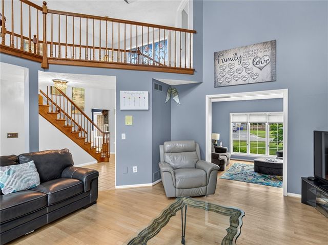 260 White Rabbit Trail, Greece, NY 14612