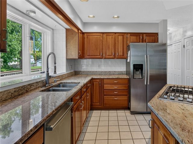 260 White Rabbit Trail, Greece, NY 14612
