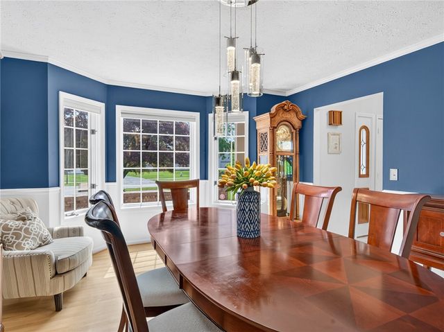 260 White Rabbit Trail, Greece, NY 14612