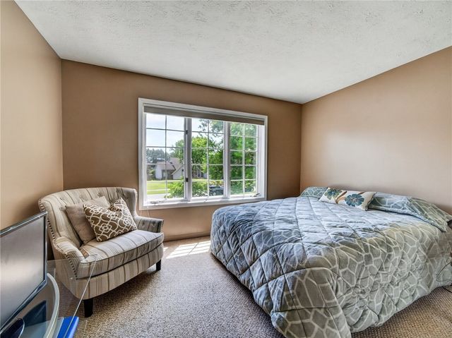 260 White Rabbit Trail, Greece, NY 14612