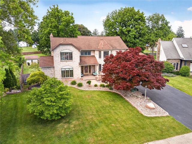 260 White Rabbit Trail, Greece, NY 14612