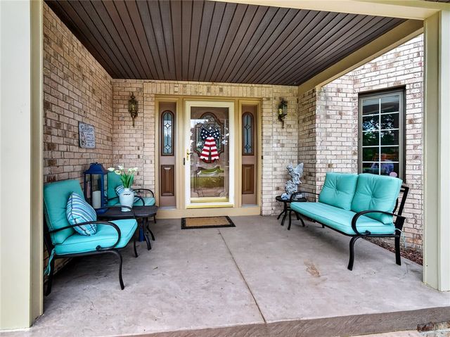 260 White Rabbit Trail, Greece, NY 14612