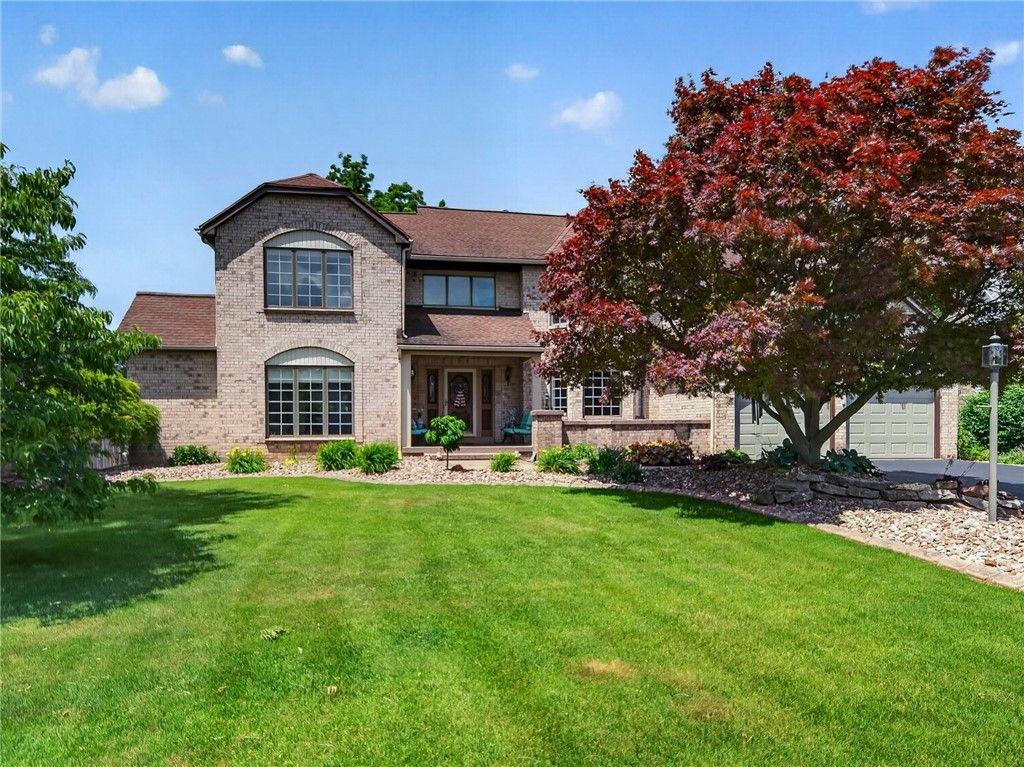 260 White Rabbit Trail, Greece, NY 14612