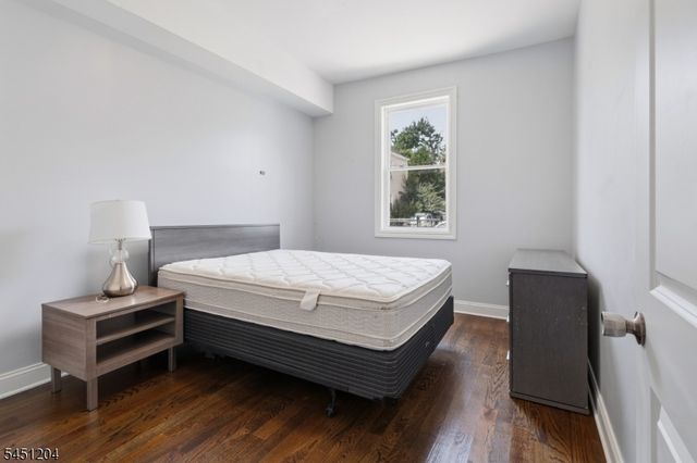 25 Grunwald St, Clifton City, NJ 07013