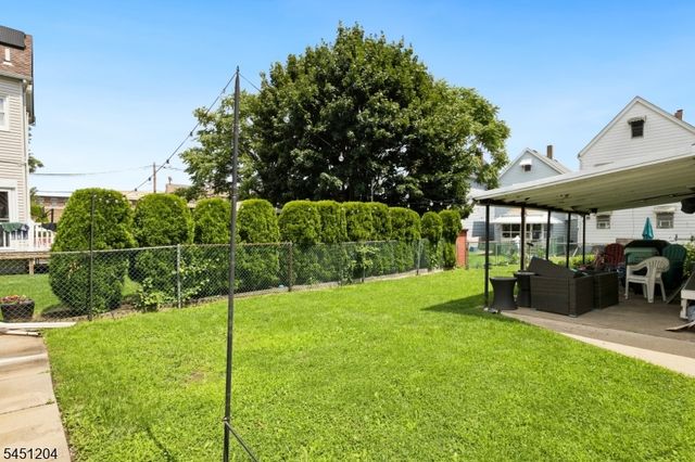 25 Grunwald St, Clifton City, NJ 07013
