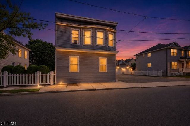 25 Grunwald St, Clifton City, NJ 07013