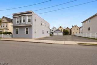 25 Grunwald St, Clifton City, NJ 07013