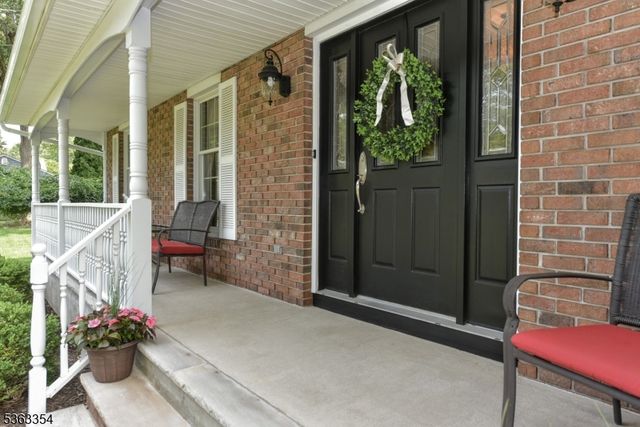 50 Van Schaik Ln, Wyckoff Twp., NJ 07481
