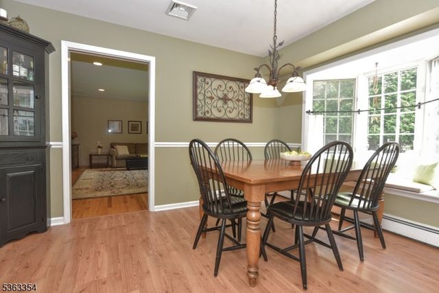 50 Van Schaik Ln, Wyckoff Twp., NJ 07481