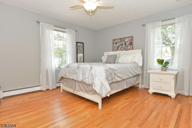 50 Van Schaik Ln, Wyckoff Twp., NJ 07481