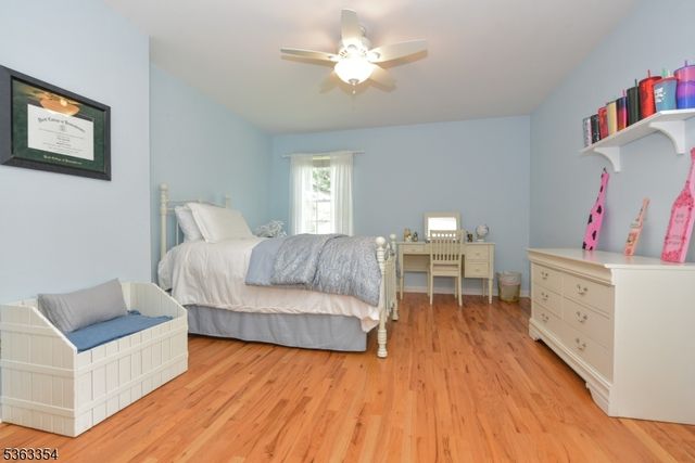 50 Van Schaik Ln, Wyckoff Twp., NJ 07481