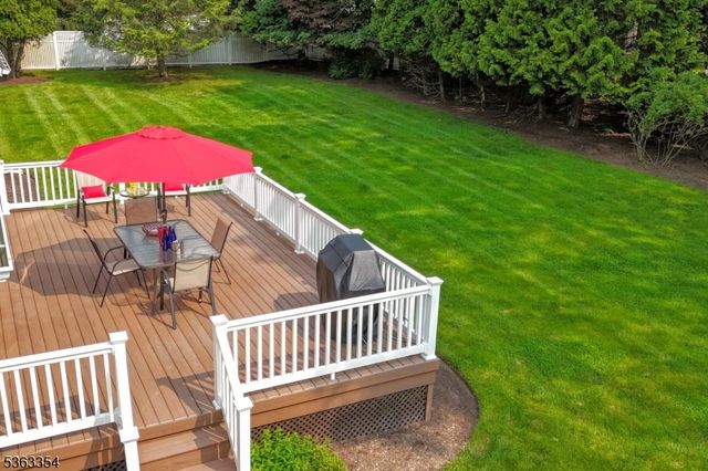 50 Van Schaik Ln, Wyckoff Twp., NJ 07481