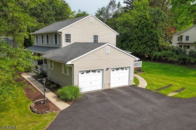 50 Van Schaik Ln, Wyckoff Twp., NJ 07481