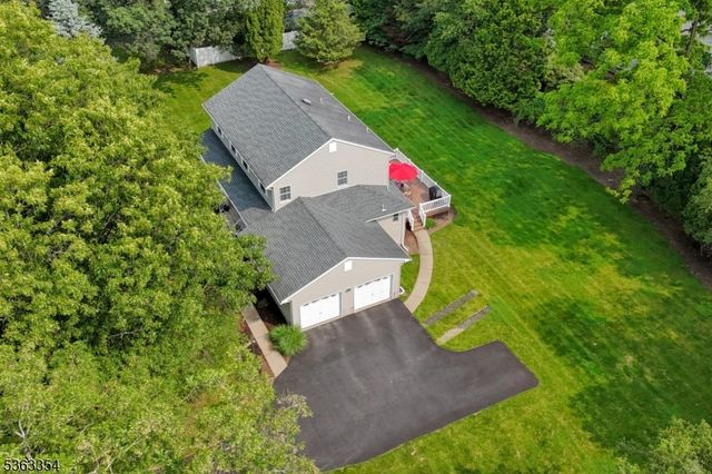 50 Van Schaik Ln, Wyckoff Twp., NJ 07481