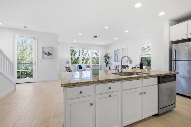 516 Palmer Avenue, Hayward, CA 94541