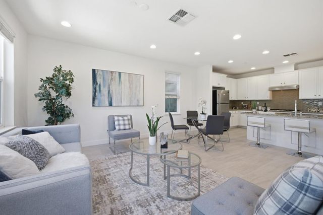 516 Palmer Avenue, Hayward, CA 94541