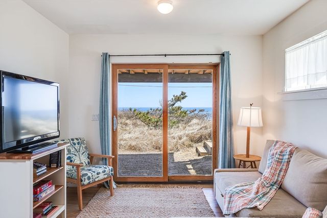 175 Cliff Road, Wellfleet, MA 02667