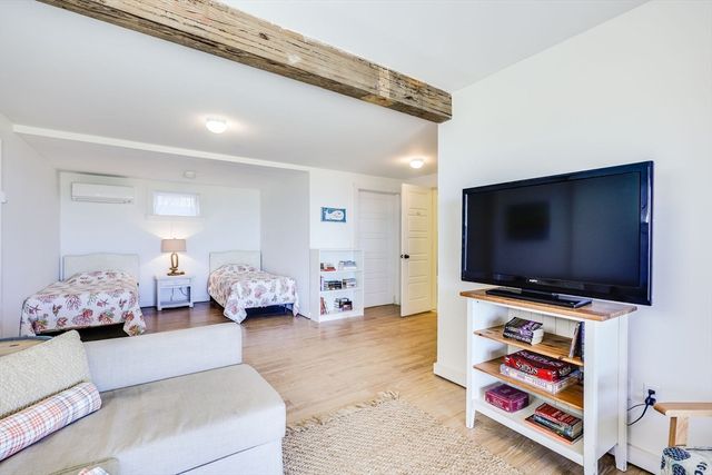 175 Cliff Road, Wellfleet, MA 02667