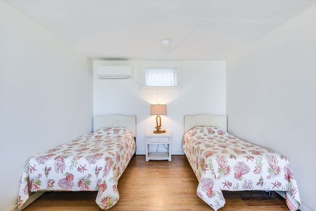 175 Cliff Road, Wellfleet, MA 02667