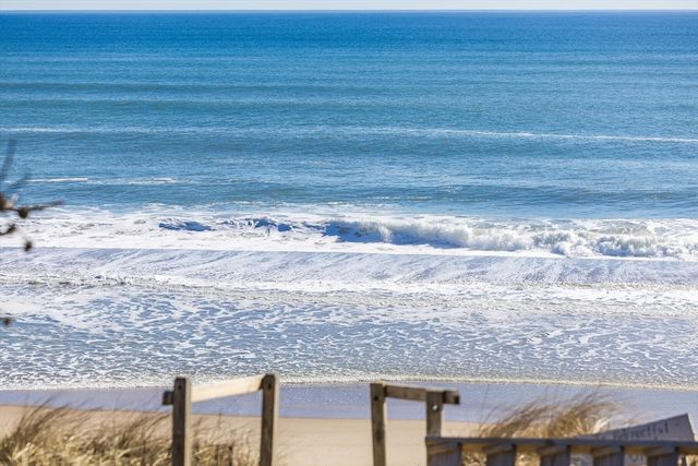 175 Cliff Road, Wellfleet, MA 02667