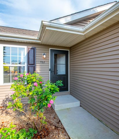 702 Luke Drive, Westville, IN 46391