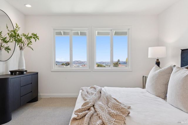 139 trinidad Dr, Tiburon, CA 94920