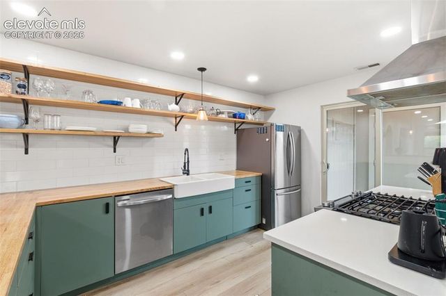 472 W Rockrimmon Boulevard H, Colorado Springs, CO 80919