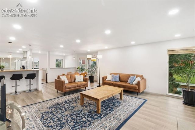 472 W Rockrimmon Boulevard H, Colorado Springs, CO 80919