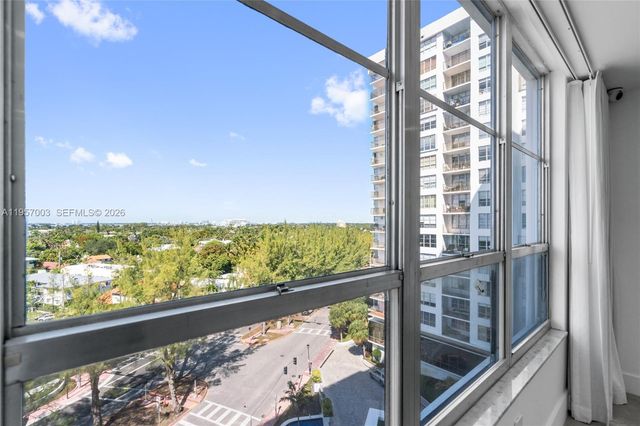 4101 Pine Tree Dr 828, Miami Beach, FL 33140