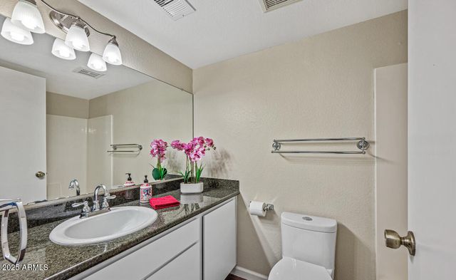 4608 W Maryland Avenue 208, Glendale, AZ 85301