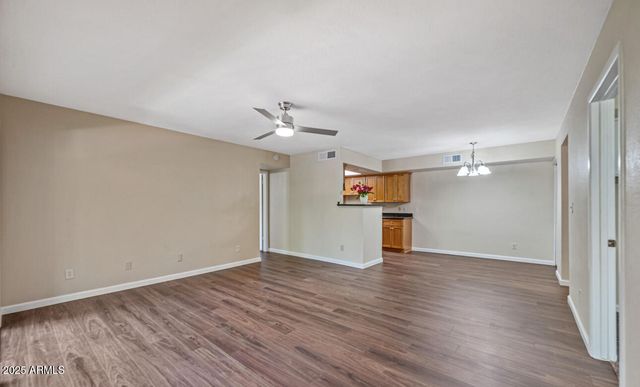 4608 W Maryland Avenue 208, Glendale, AZ 85301