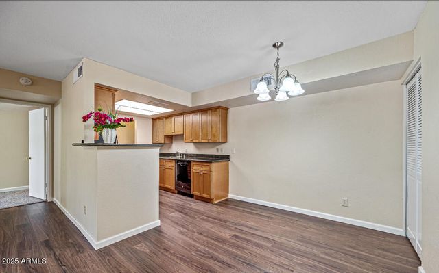 4608 W Maryland Avenue 208, Glendale, AZ 85301