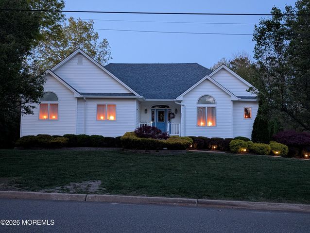801 Buccaneer Lane, Manahawkin, NJ 08050