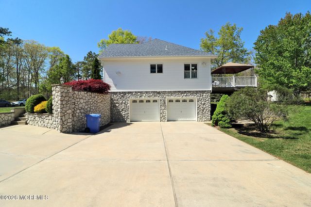 801 Buccaneer Lane, Manahawkin, NJ 08050