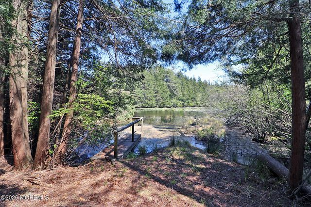 801 Buccaneer Lane, Manahawkin, NJ 08050