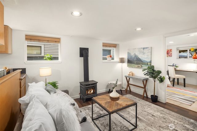 1341 N 78th Street, Seattle, WA 98103