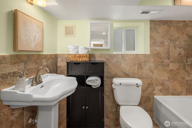 1341 N 78th Street, Seattle, WA 98103