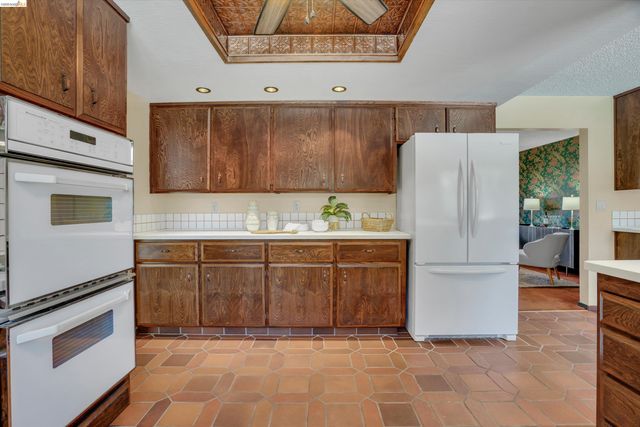 2876 Stirrup Dr, Oakley, CA 94561