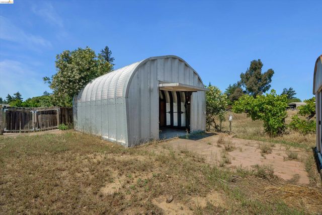 2876 Stirrup Dr, Oakley, CA 94561