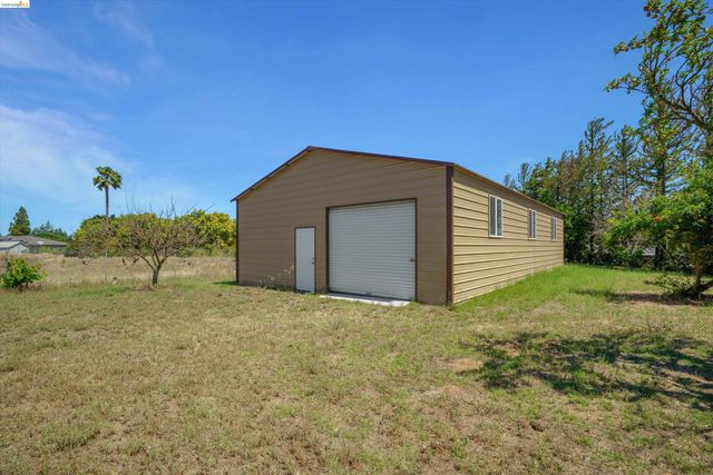 2876 Stirrup Dr, Oakley, CA 94561