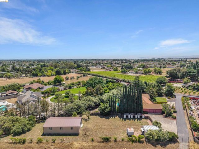 2876 Stirrup Dr, Oakley, CA 94561