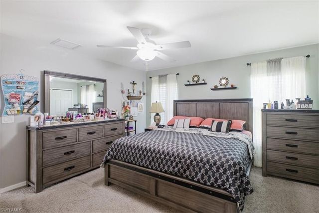 1902 NW 2nd PL, Cape Coral, FL 33993